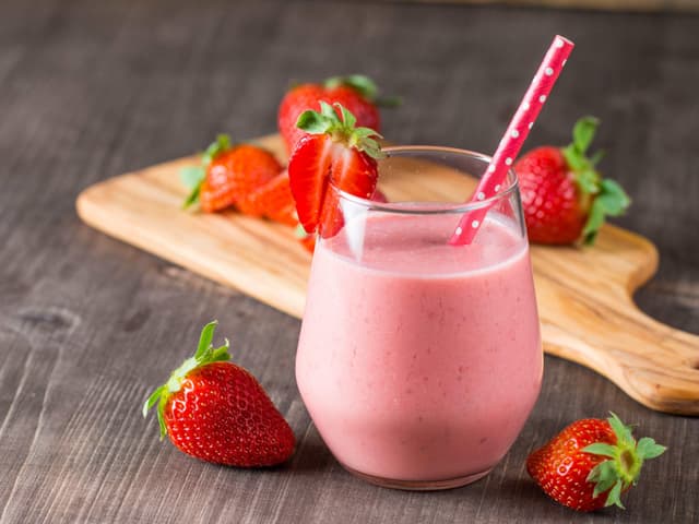 BATIDINHA DE MORANGO