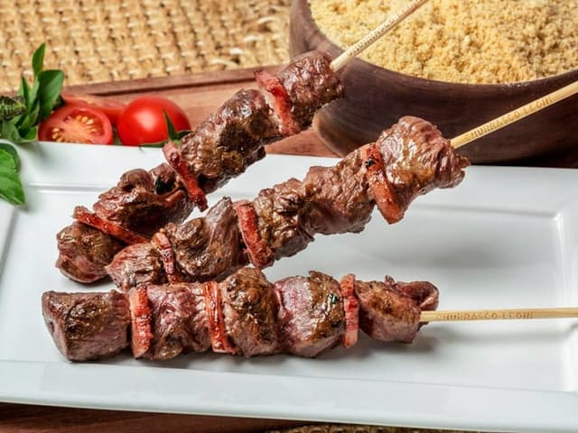 ESPETINHO MEDALHÃO DE BACON