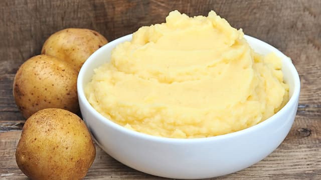 Pare imediatamente de usar mantega no pure de batata